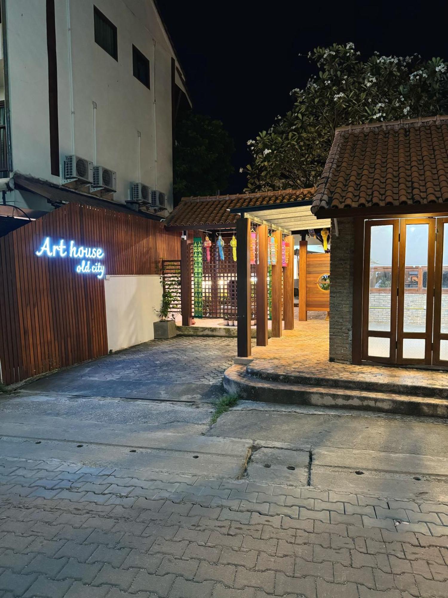Art House Old City 清邁 外观 照片